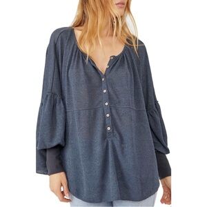 Free People Marla Oversized Henley Top in Poppy Seed Blue size extra small XS